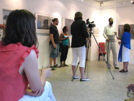 KünstlerInnenportraits Filmproduktion Filmen Videos Clips Movies Trailer Imagefilme DVD Vernissage Ausstellung Finissage Filmportrait filmen geführte Interview Deutsch Englisch Italienisch Verwertungsrechte ProduzentInnenrechte Internet Webseite potenzielle KundInnen Artes Liberales Verein zur Förderung des Dialoges zwischen Philosophie und Kunst Irmgard Klammer R2-Philosophische Werkstatt Galerie Atelier 1070 Wien Lindengasse Facebook